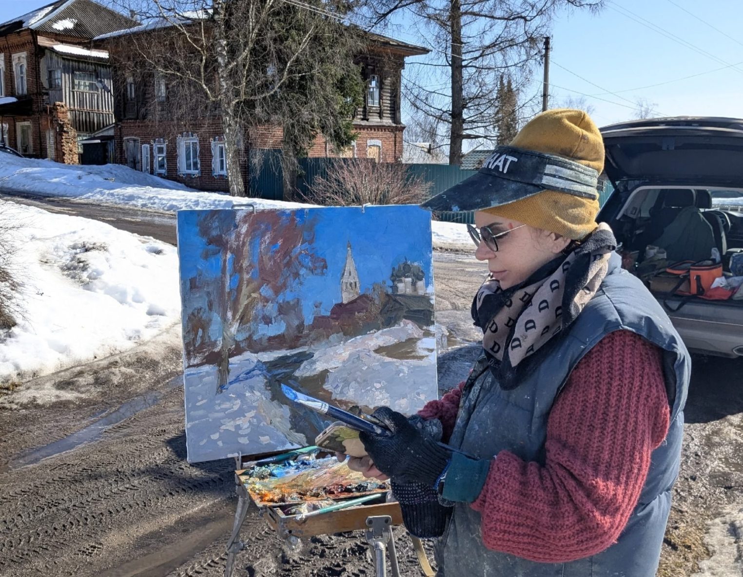 Художники и грачи слетелись со всей страны в Сусанино под Костромой