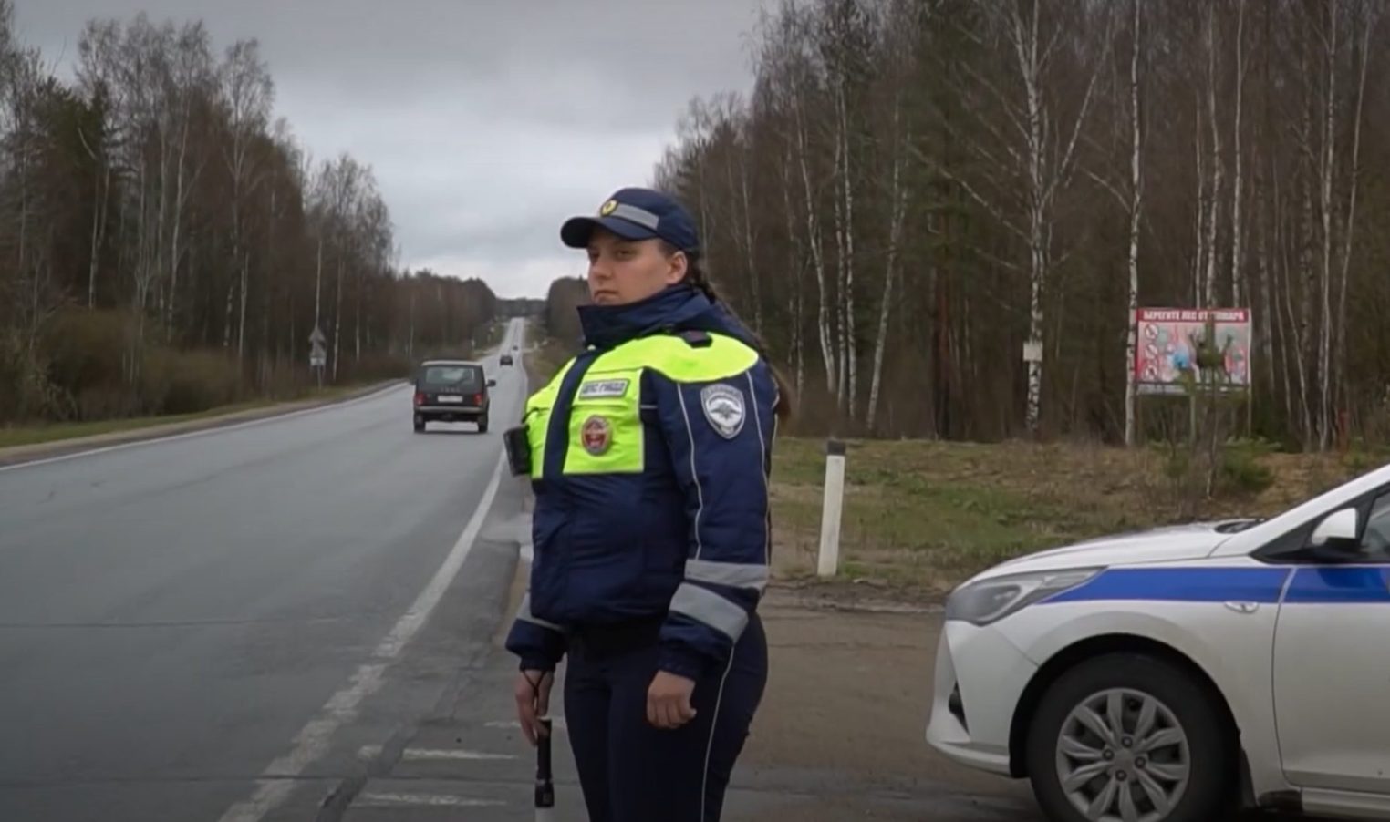 Костромская автоинспектор поблажек на дороге не дает