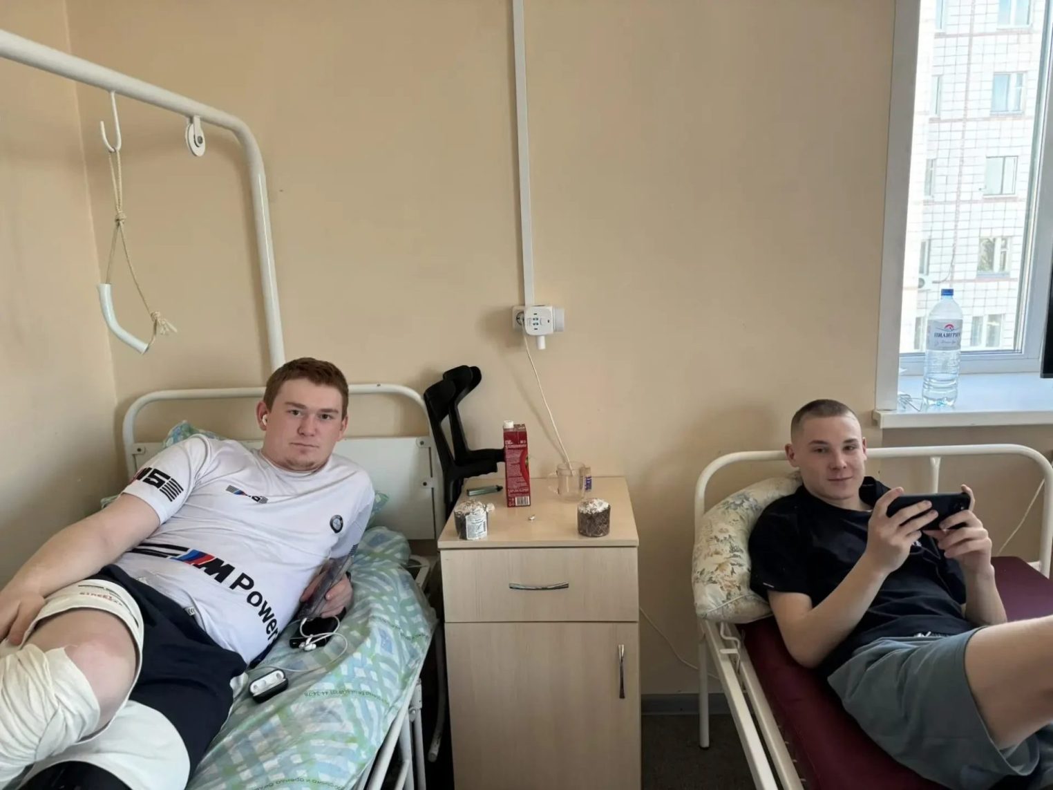 Костромские волонтеры подарили бойцам пасхальную радость