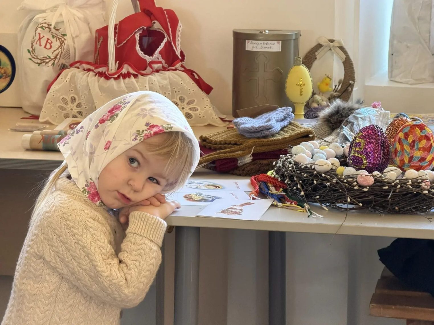 Костромским десантникам изготовили особую икону с двумя образами