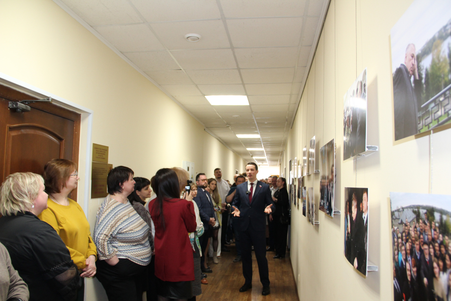 Портреты Жириновского повесили на стенах Костромской областной думы