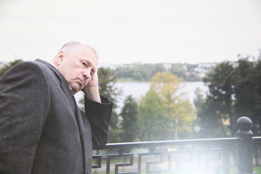 Портреты Жириновского повесили на стенах Костромской областной думы