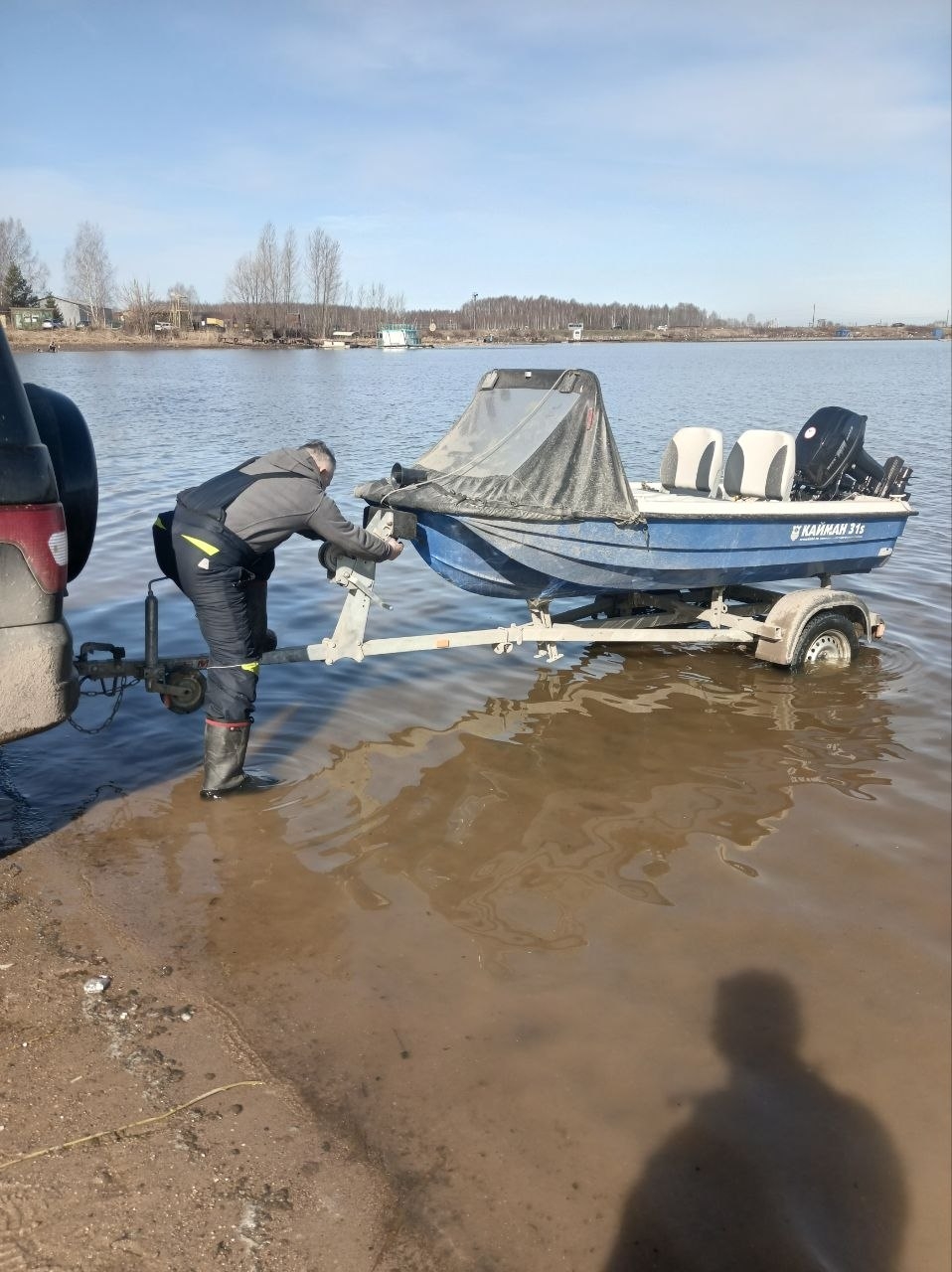 Ивановские водолазы не нашли тело 18-летнего костромича