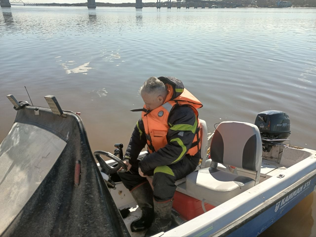 Ивановские водолазы не нашли тело 18-летнего костромича
