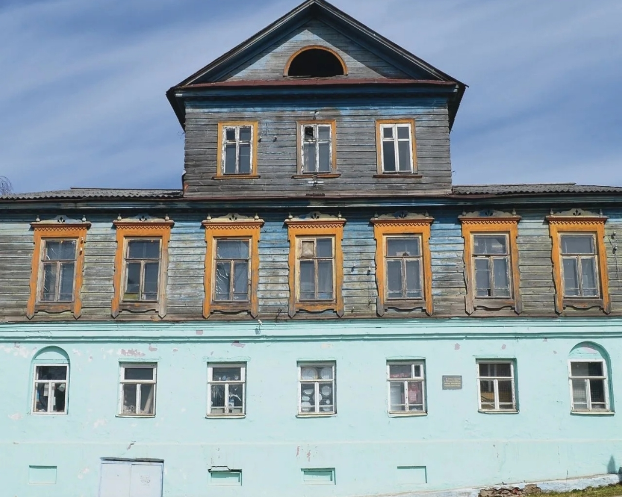 Гусиная столица под Костромой удивила россиян уникальной архитектурой