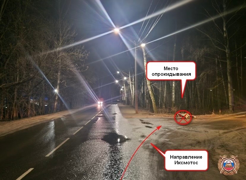 В Костроме пьяный водитель без прав опрокинулся вместе с мотоциклом