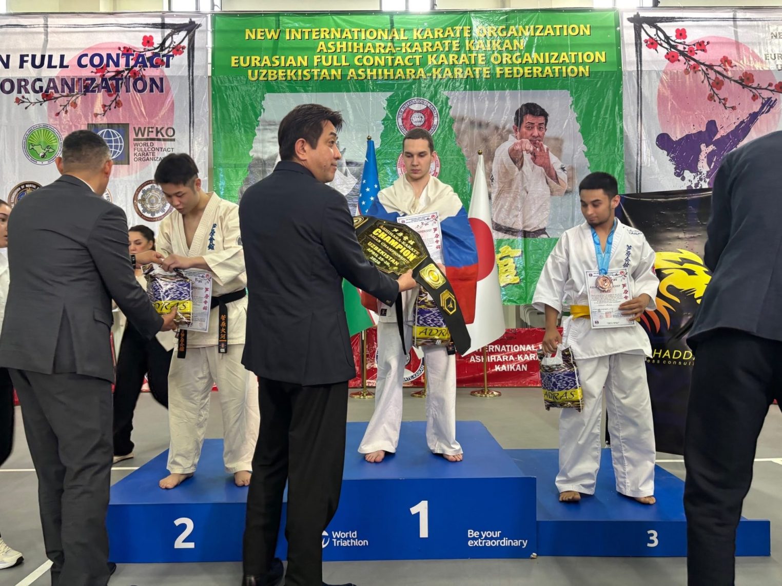 Костромские каратисты триумфально выступили на чемпионате Азии