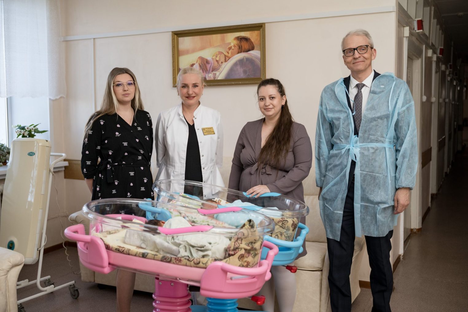ВТБ приобрел современное оборудование для родильного дома в Костроме