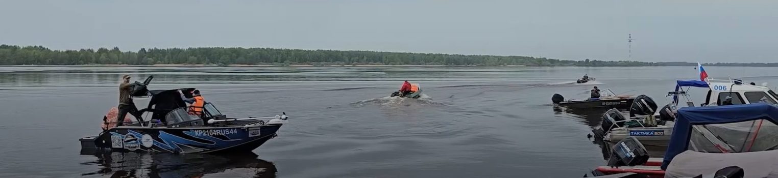 Костромичи устроили странную рыбалку
