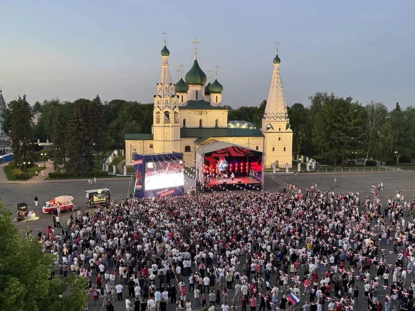 У соседей: ярославский "Локомотив" - всего в шаге от Кубка Гагарина
