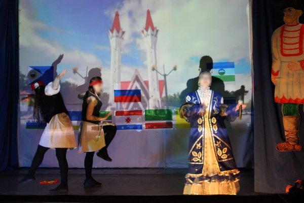 В костромской колонии пели на киргизском и танцевали, как евреи