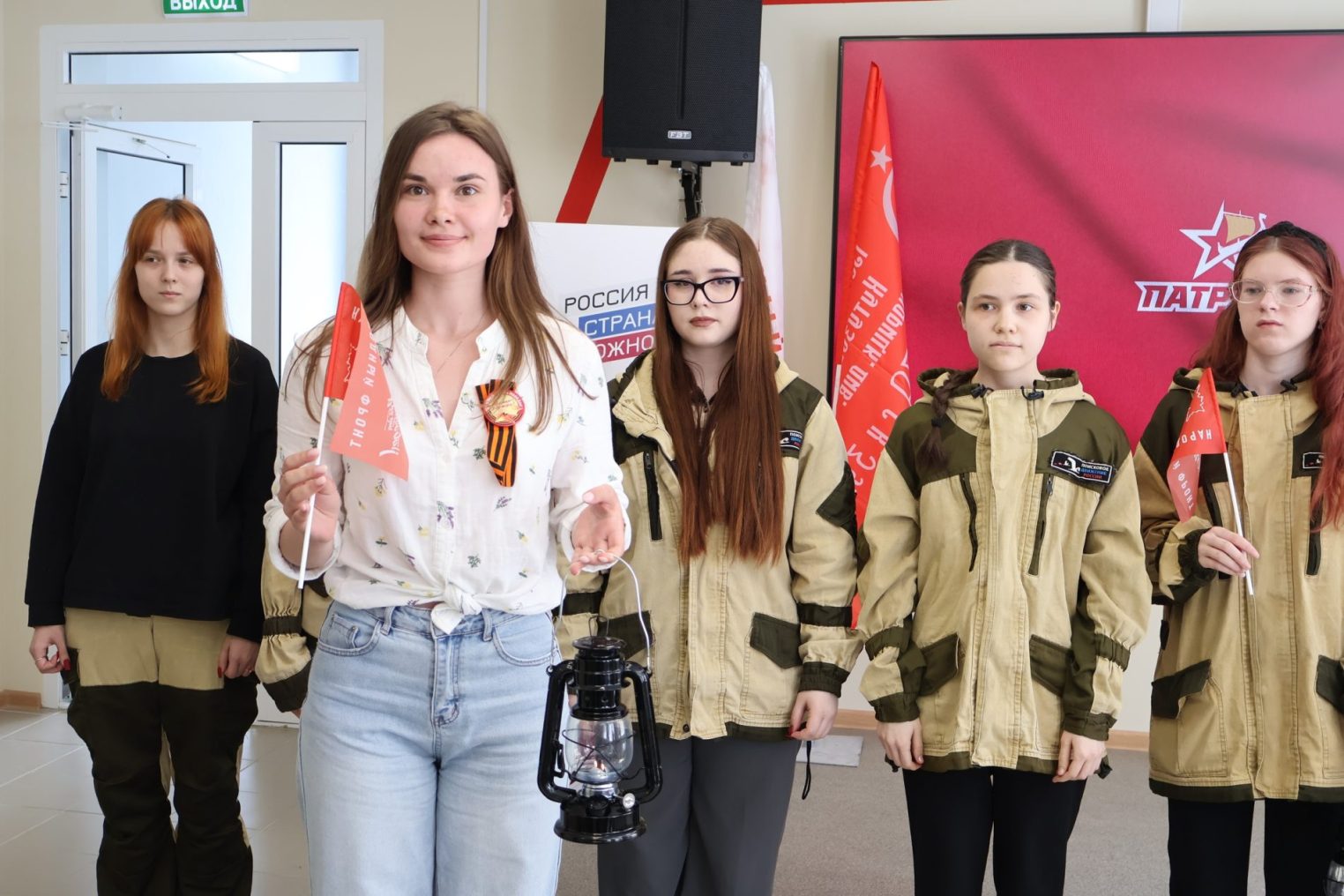 Частица Вечного огня прибыла в Кострому с Могилы Неизвестного солдата в Москве