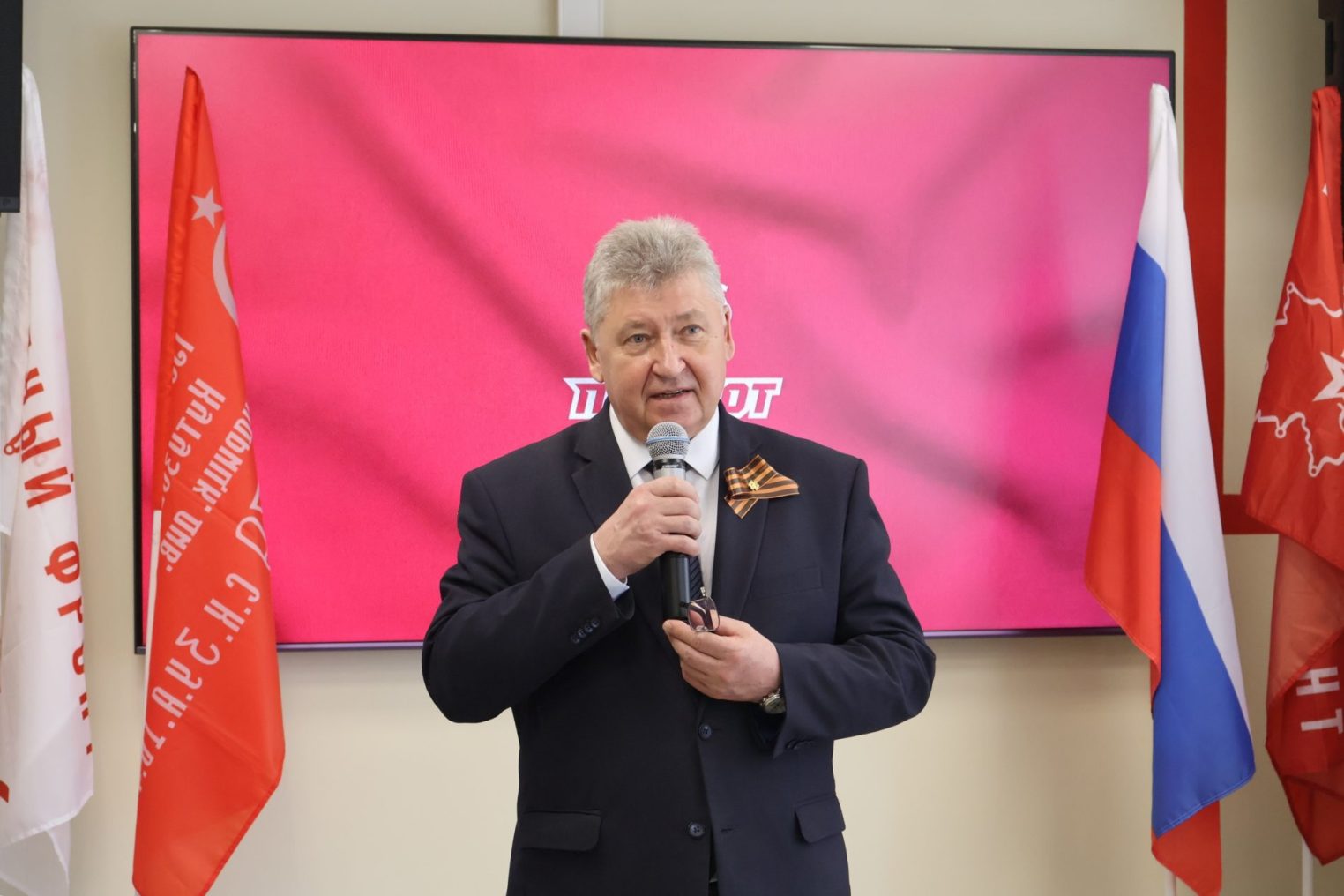 Частица Вечного огня прибыла в Кострому с Могилы Неизвестного солдата в Москве