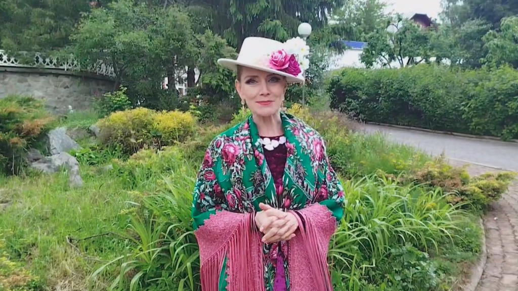Триста человек три дня разгоняли тучи испанскими танцами в Костроме