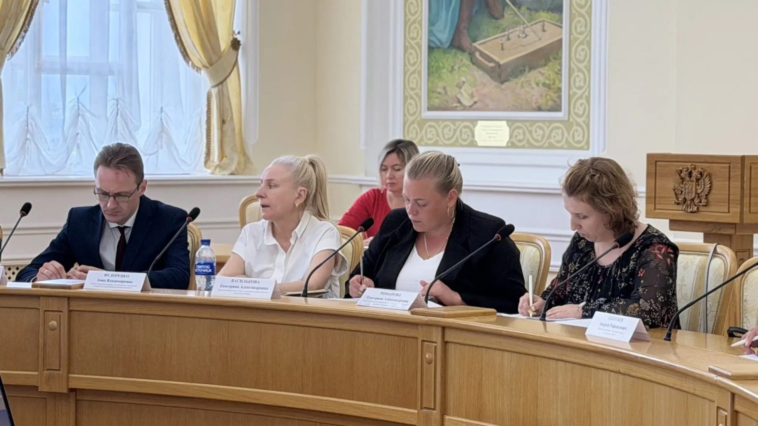 В Костромской области готовят новые меры поддержки семей и многодетных родителей