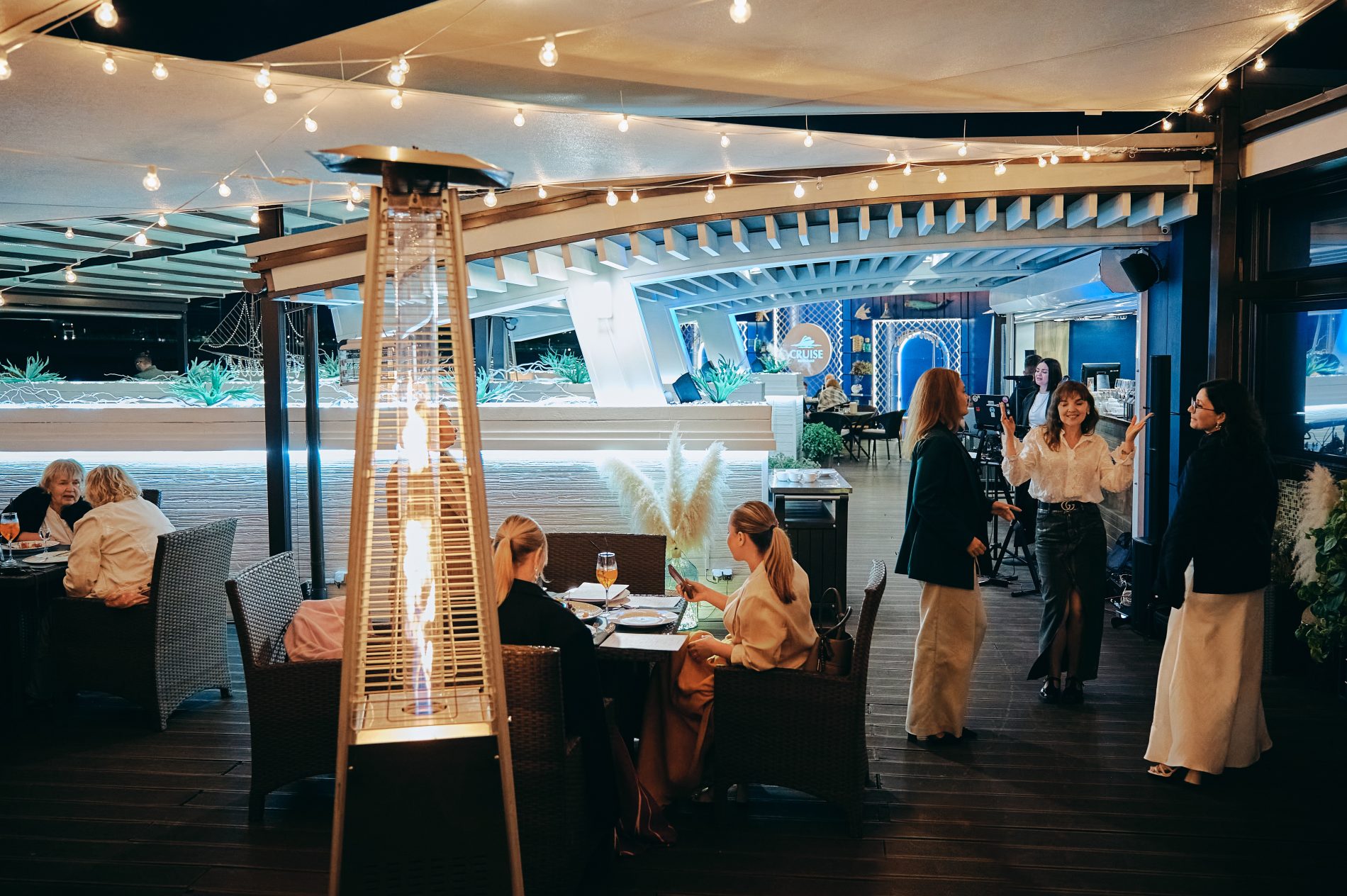 Летний вечер на веранде CRUISE