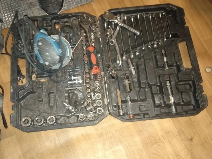 В Галиче поймали воришек, которые год назад обнесли чужой гараж