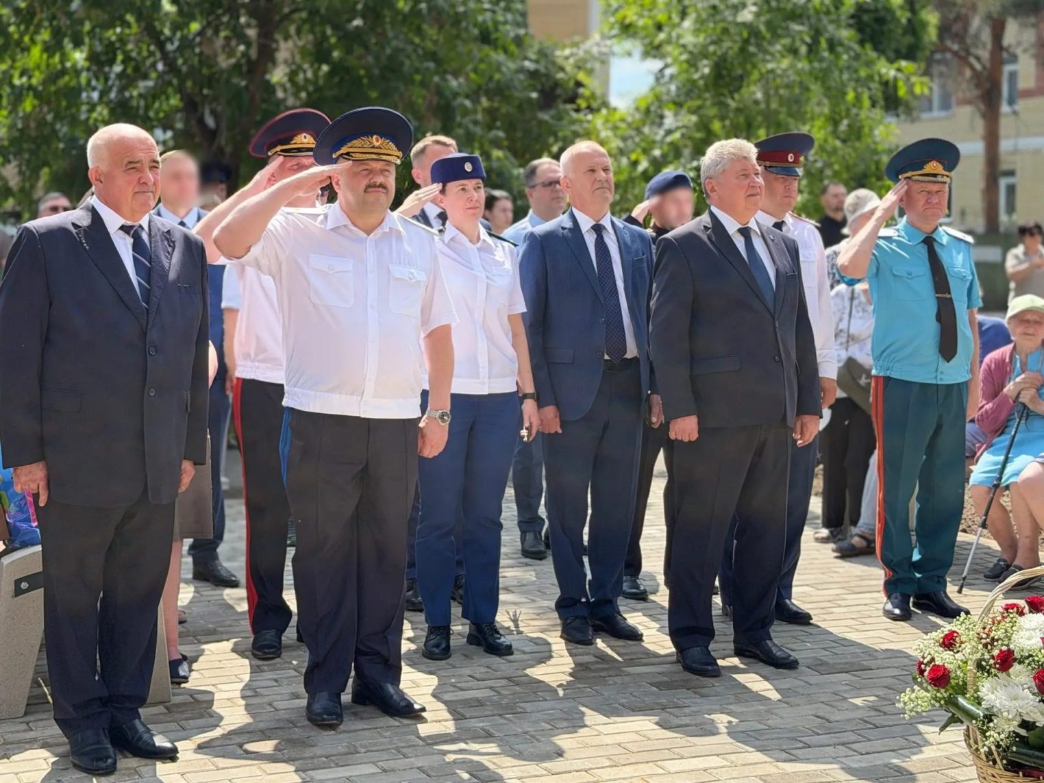 На месте пустыря в Костроме появился сквер «Щит и меч»