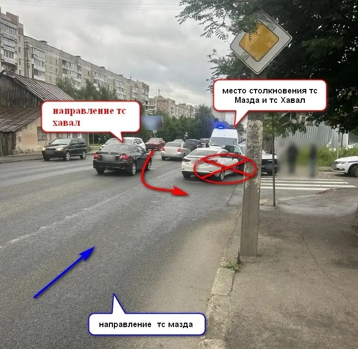 Пассажирка покалечилась в ДТП с двумя машинами в Костроме