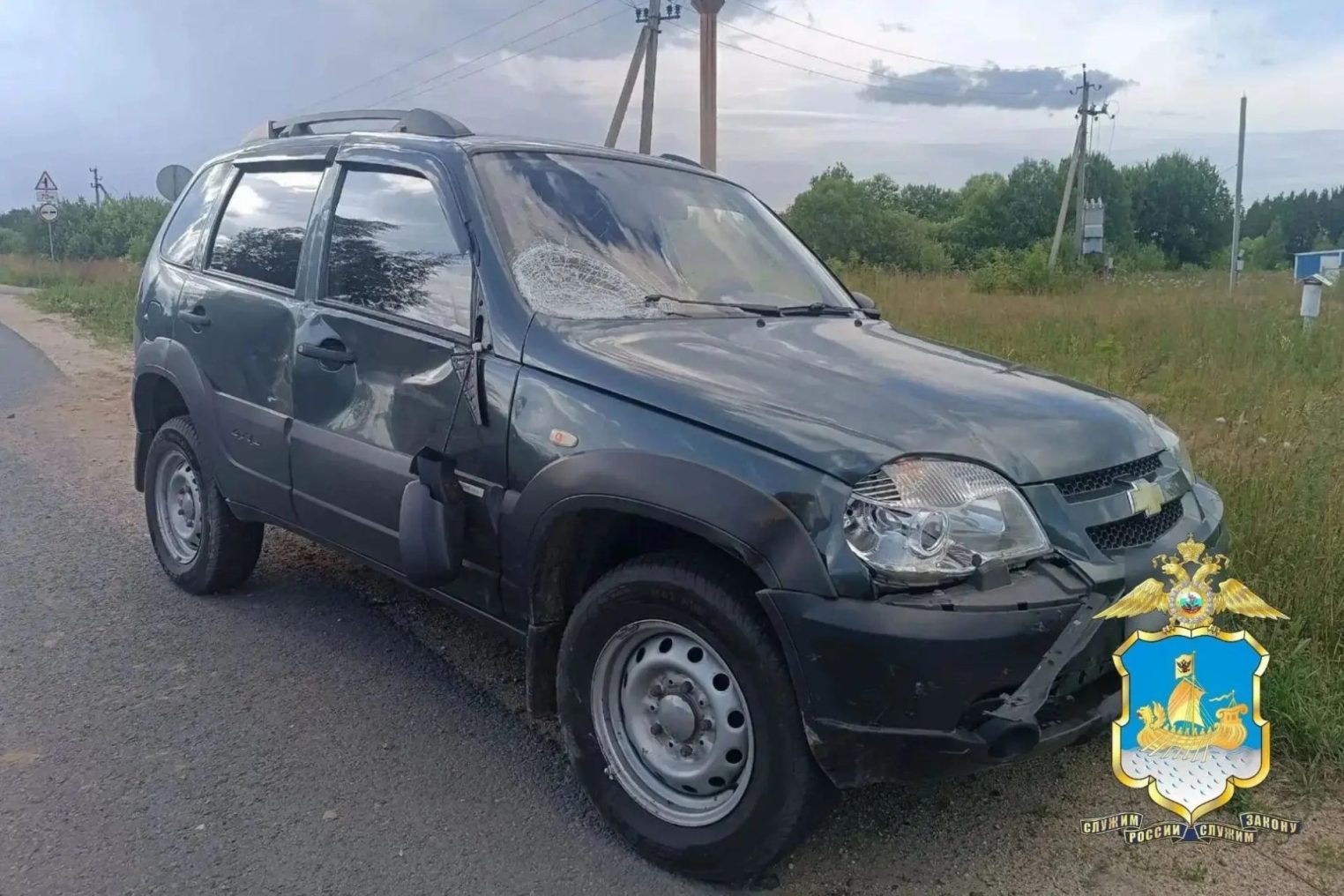 Двое подростков на мопеде попали в серьезное ДТП под Костромой