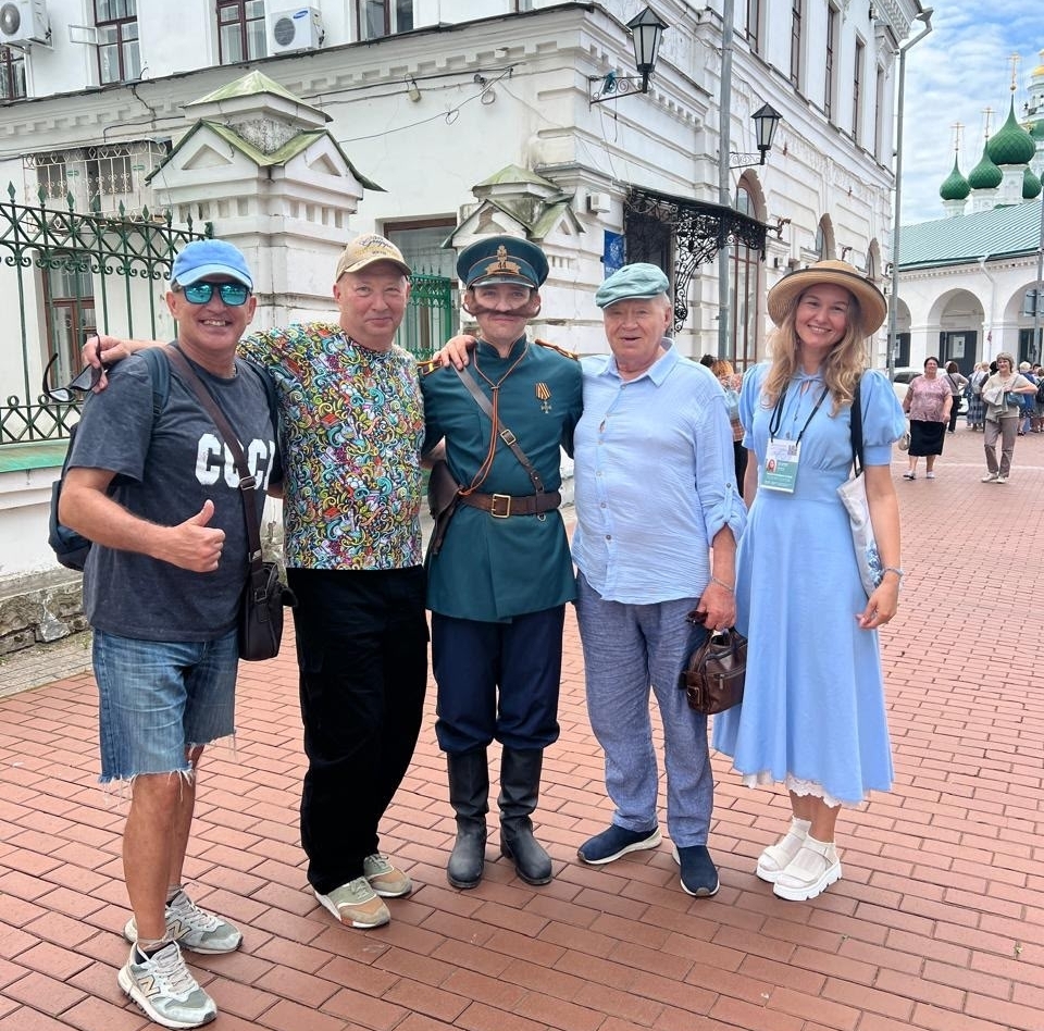 Звезды экрана Юрий Гальцев и Юрий Кузнецов приехали в Кострому на съемки фильма