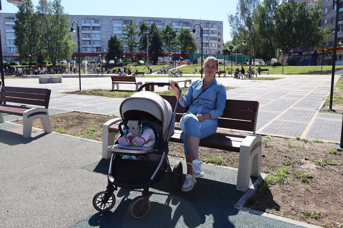 Пустырь превратился в центр притяжения: в Заволжье открыли современный сквер «Юбилейный»