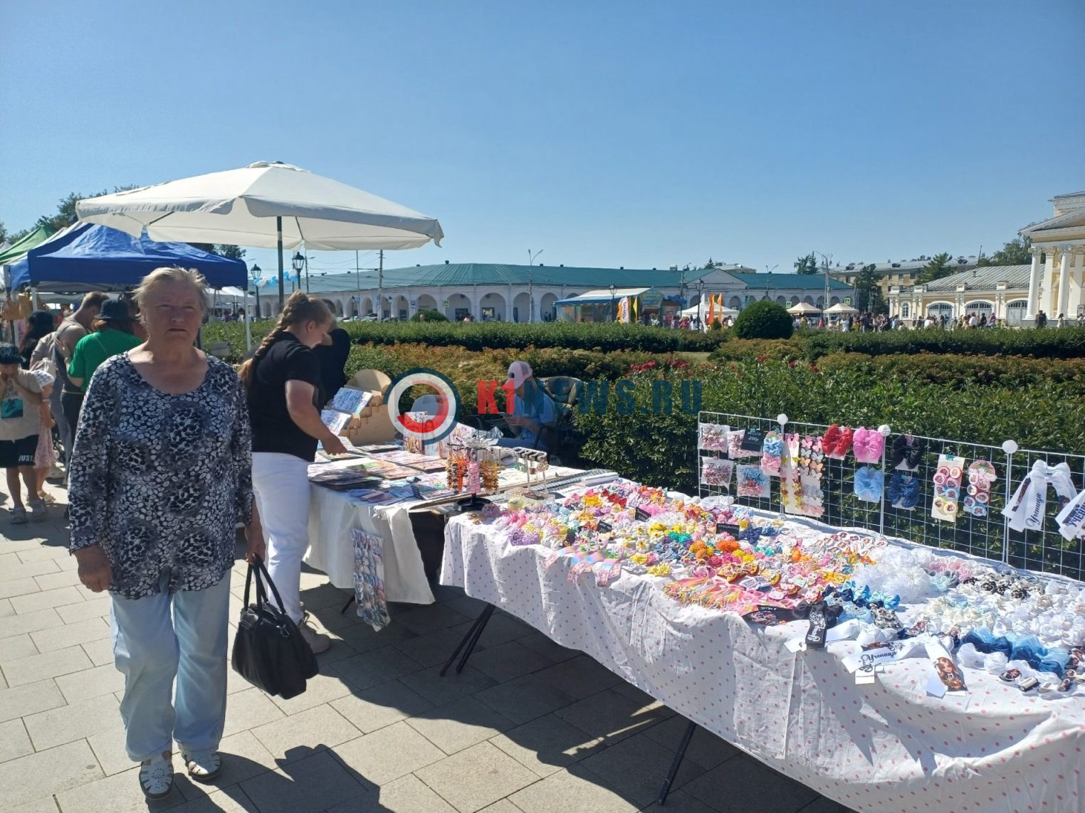 Мороженое, пена и счастливые дети: как Кострома отпраздновала самый сладкий день лета