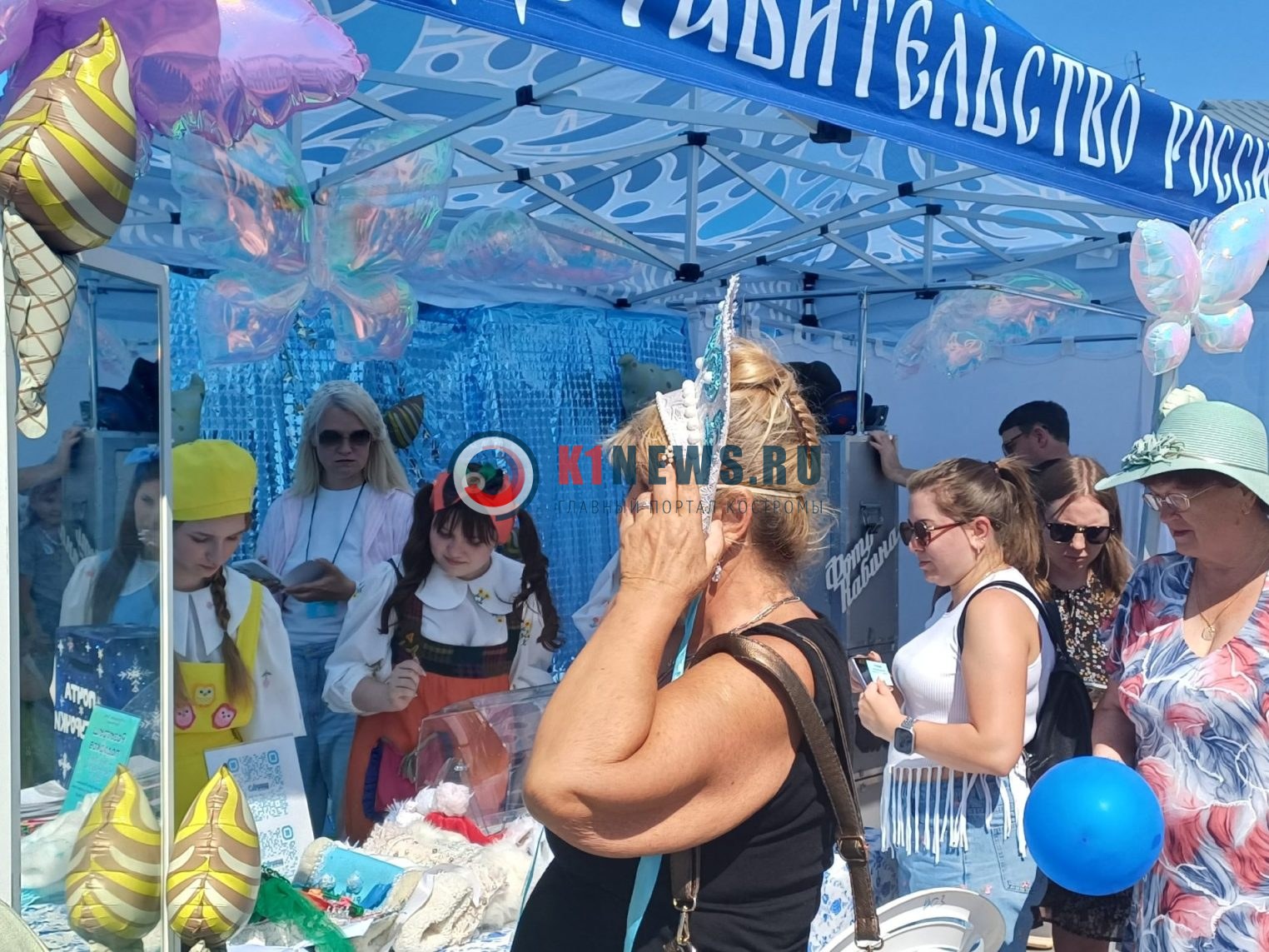 Мороженое, пена и счастливые дети: как Кострома отпраздновала самый сладкий день лета
