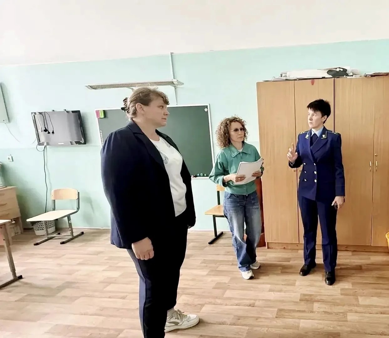Прокурор области проверила ход ремонта в школе для особенных детей