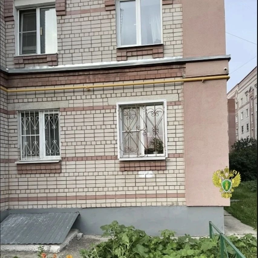В Костроме девятилетний ребенок упал со второго этажа