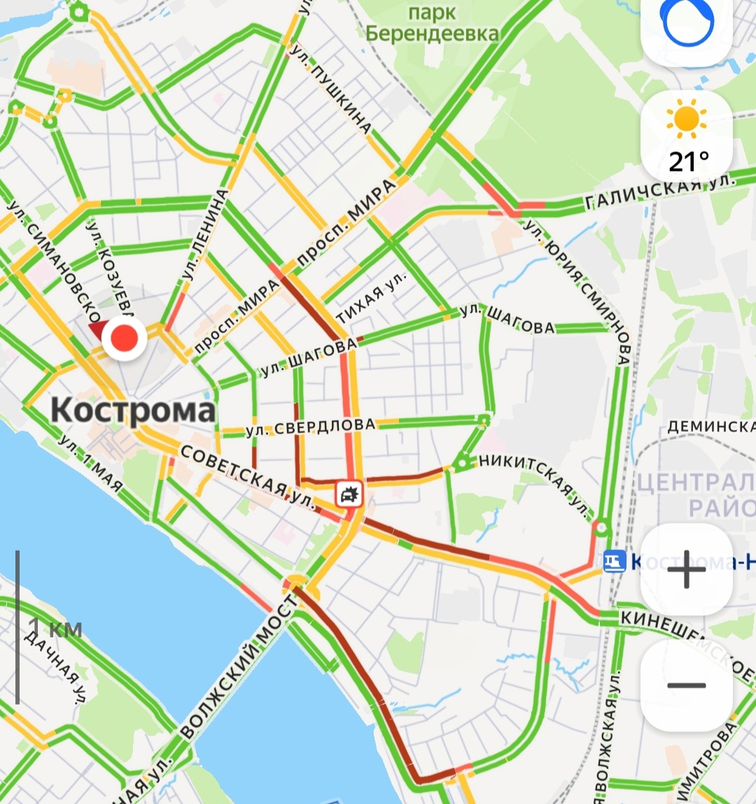 Утренние пробки парализовали Кострому, а на Никитской едва не произошла драка водителей