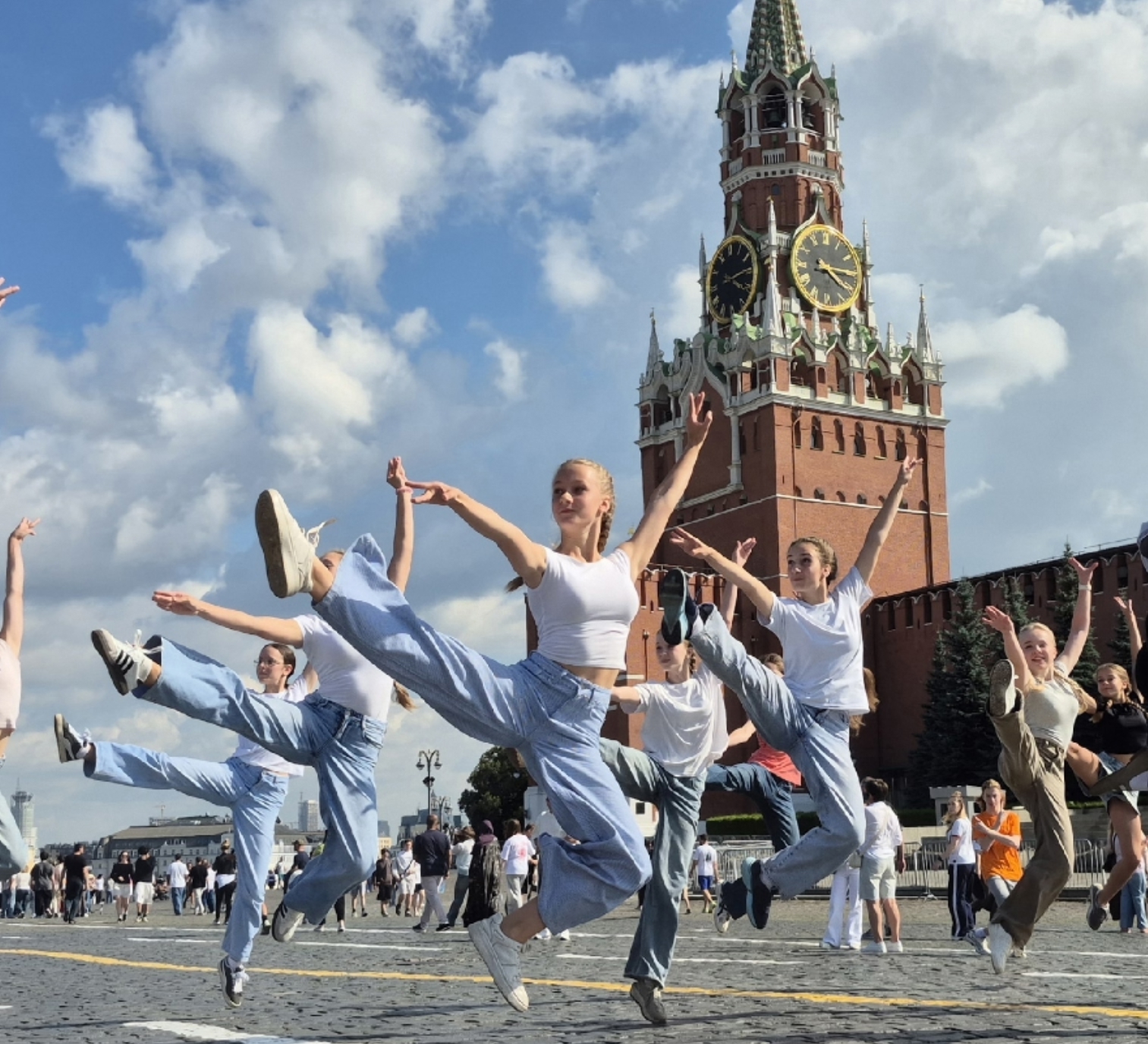 Костромские танцоры снялись в одном из самых рейтинговых шоу страны