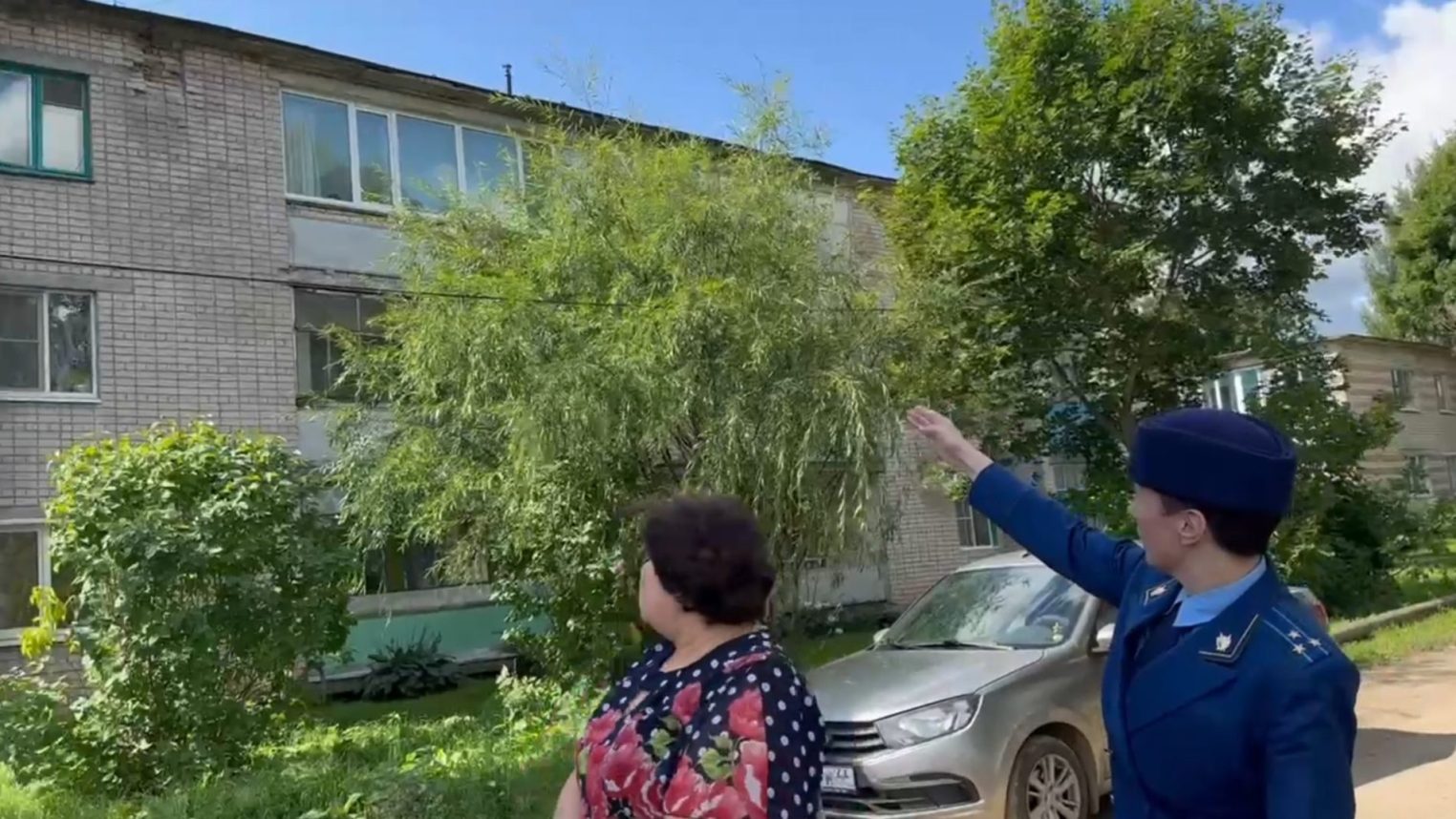 Камнепадом в костромской деревне заинтересовались в прокуратуре
