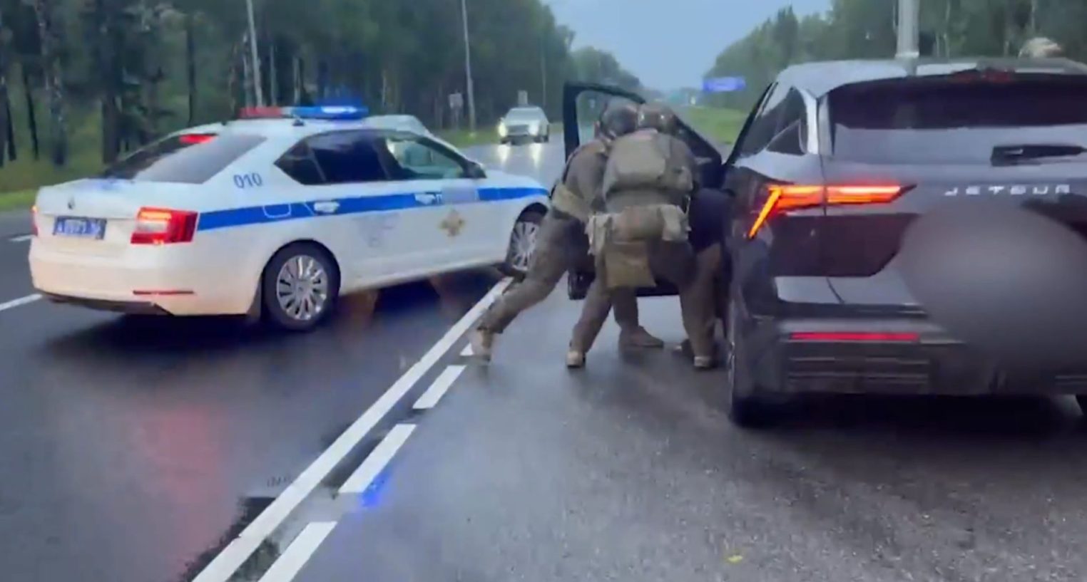 В Костроме задержан иностранец, воровавший деньги со счетов бойцов СВО
