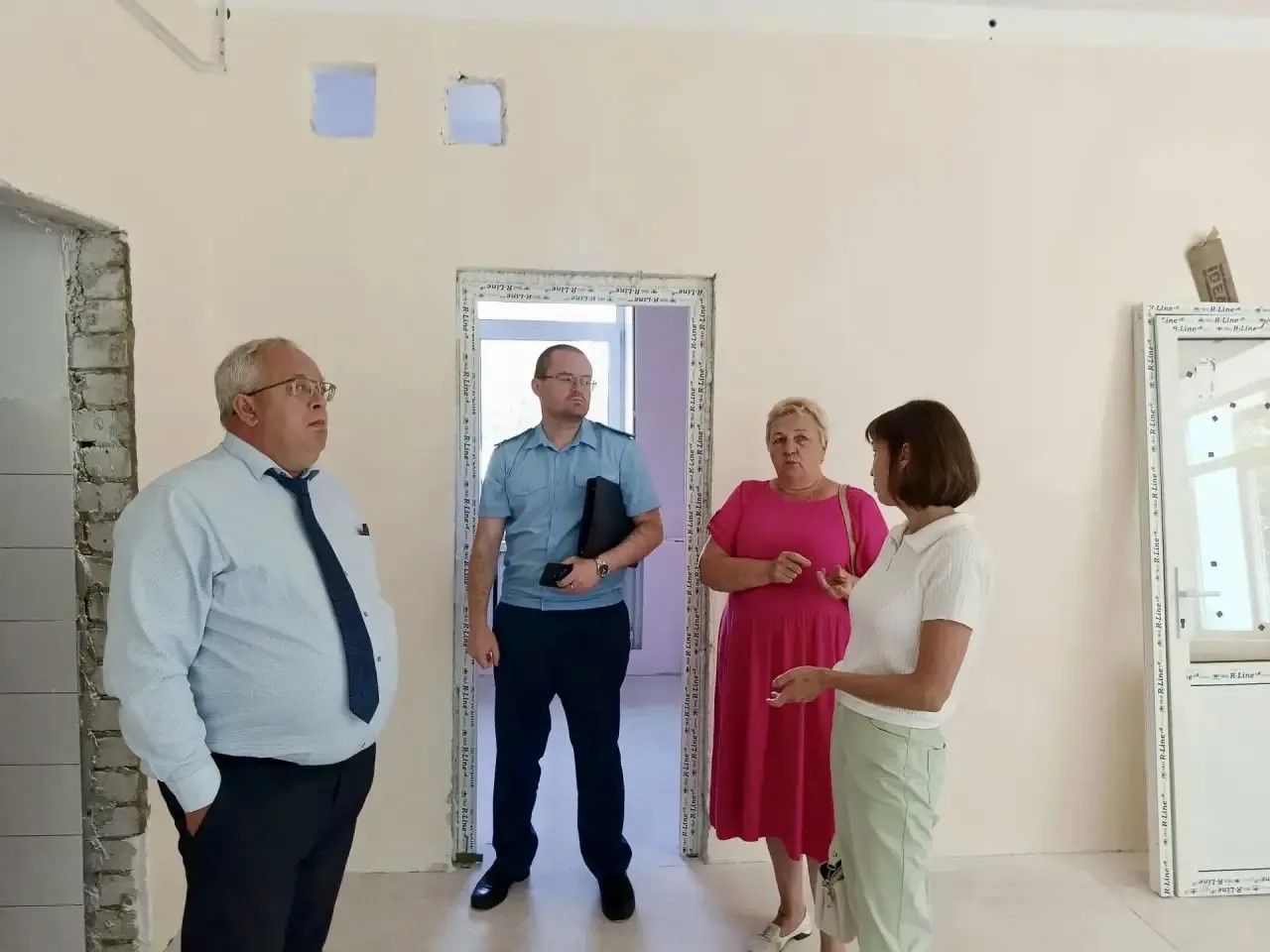 Подрядчик опаздывает с капремонтом детсада в костромской глубинке