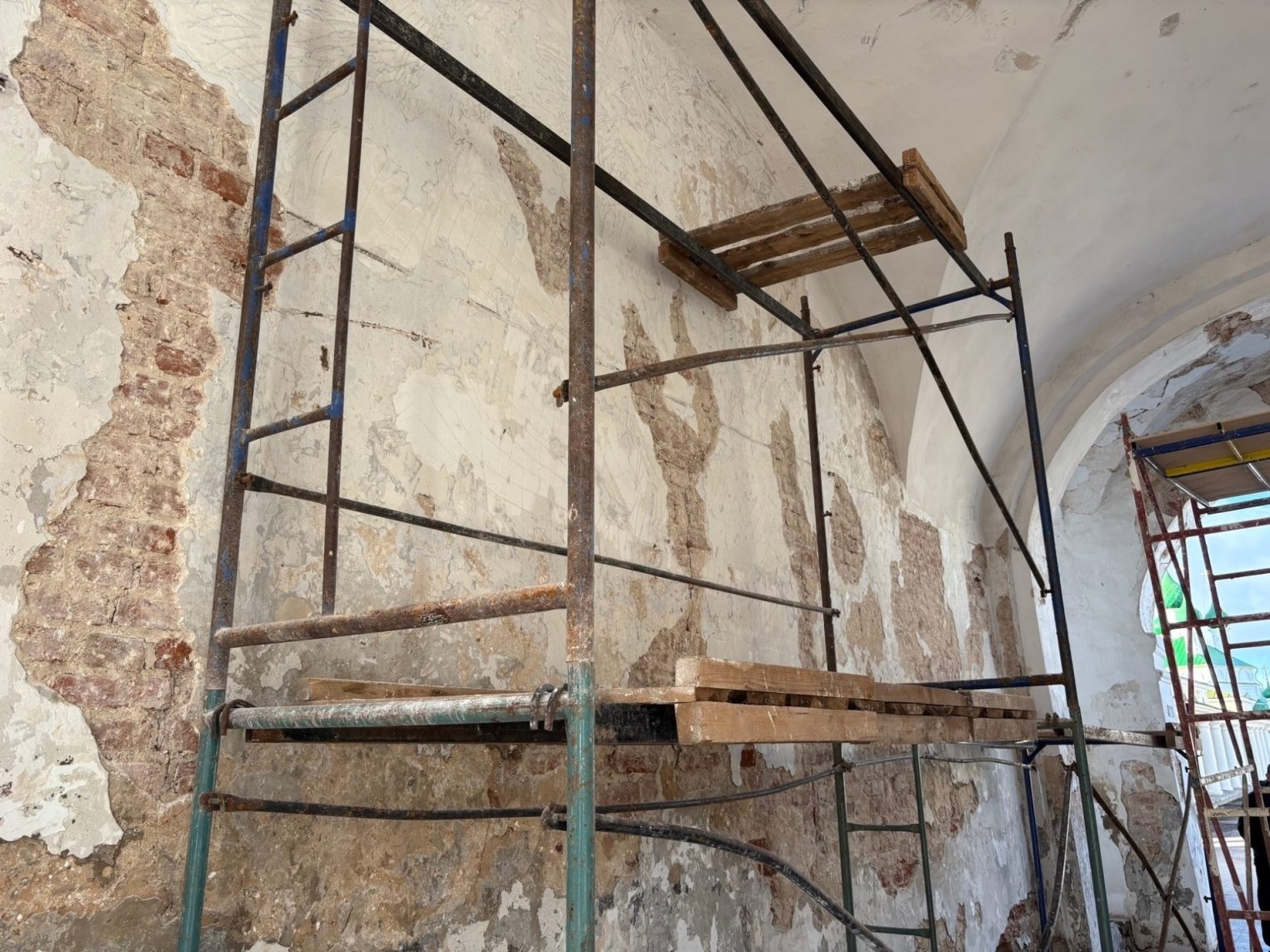 В Костроме обновят фасад корпуса Торговых рядов