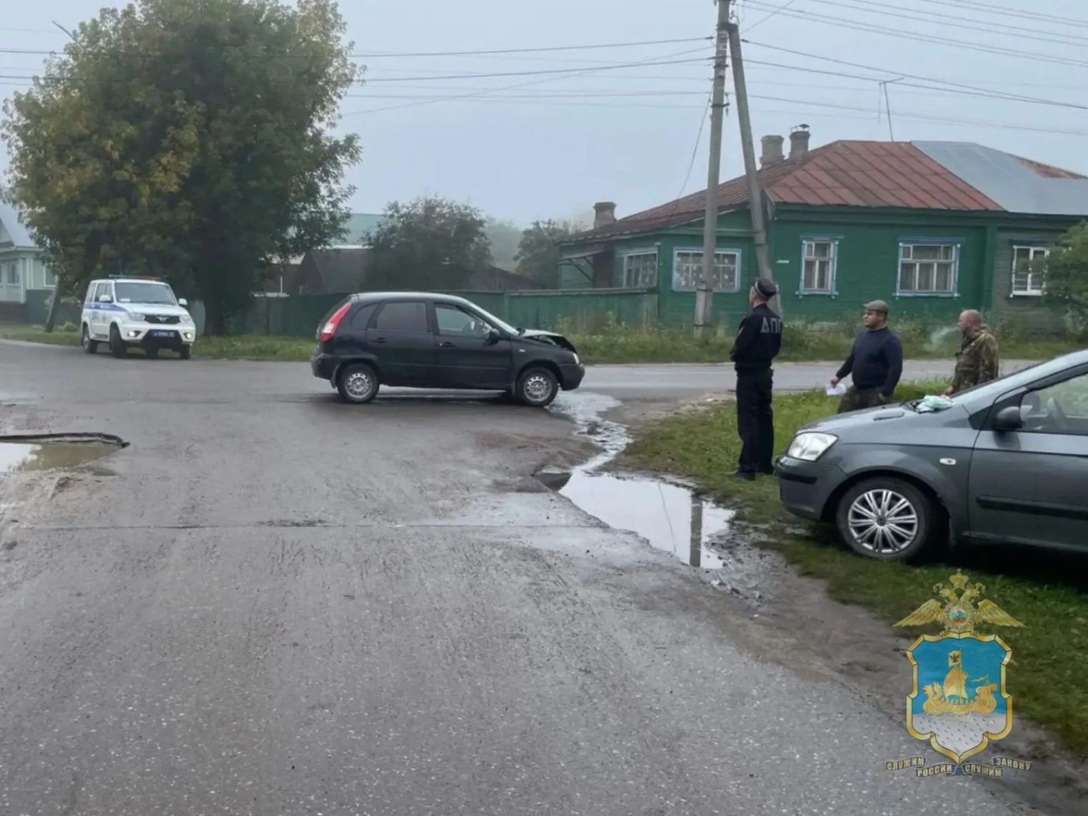 В костромском райцентре при столкновении двух машин пострадала 10-летняя девочка