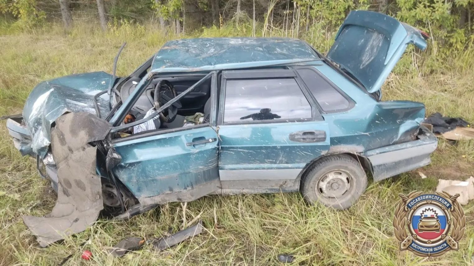 Цепное ДТП под Костромой: столкнулись Mercedes, Lada Vesta и ВАЗ, есть пострадавшие