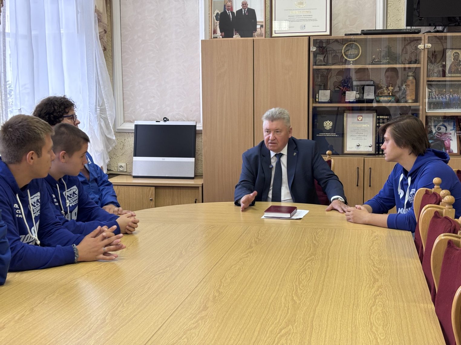 «Помогать не только словами»: костромские молодогвардейцы отправились в Белгородскую область