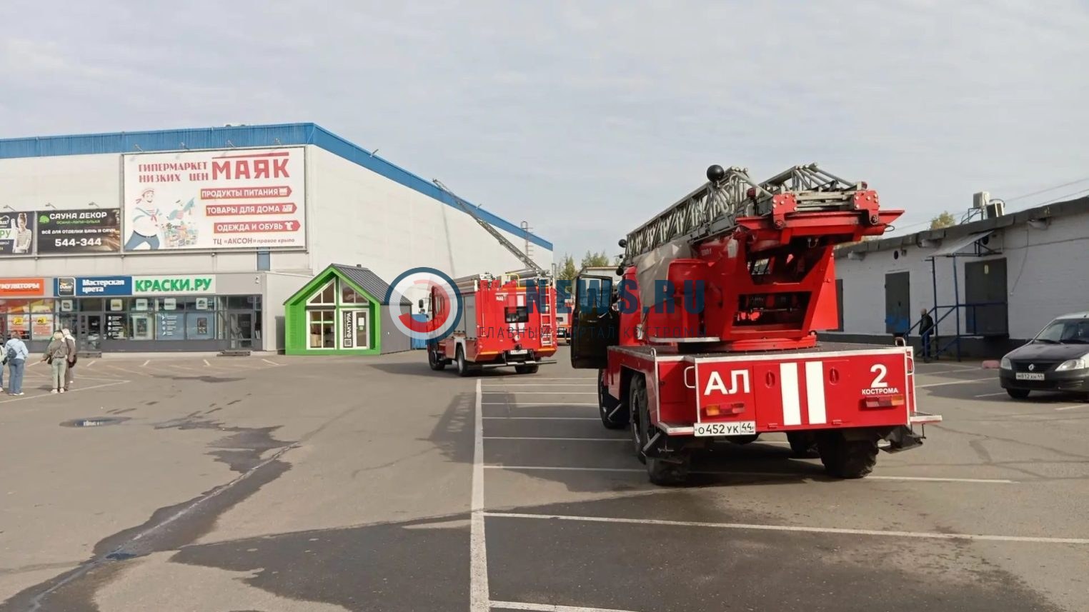 Спасатели раскрыли возможную причину пожара в костромском ТЦ «Аксон»