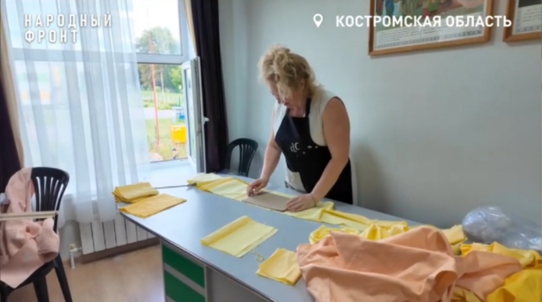 «Швейный батальон» Костромы: как учителя и медики помогают фронту