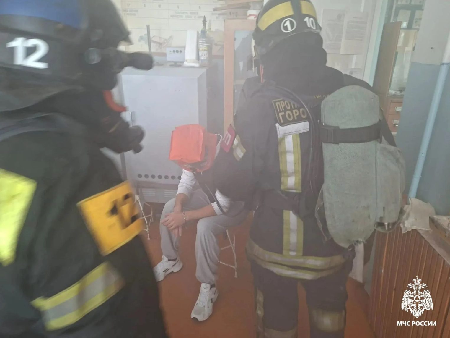 Пожарные эвакуировали студентов из Костромской сельхозакадемии
