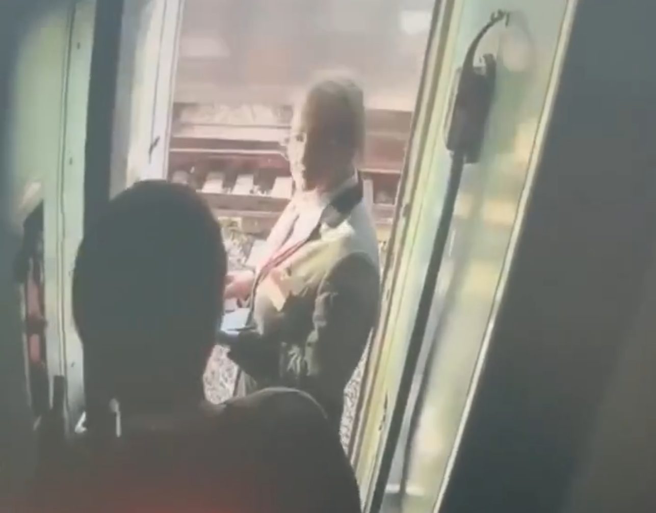 Агрессора, напавшего на проводницу под Костромой, будут судить за покушение на убийство