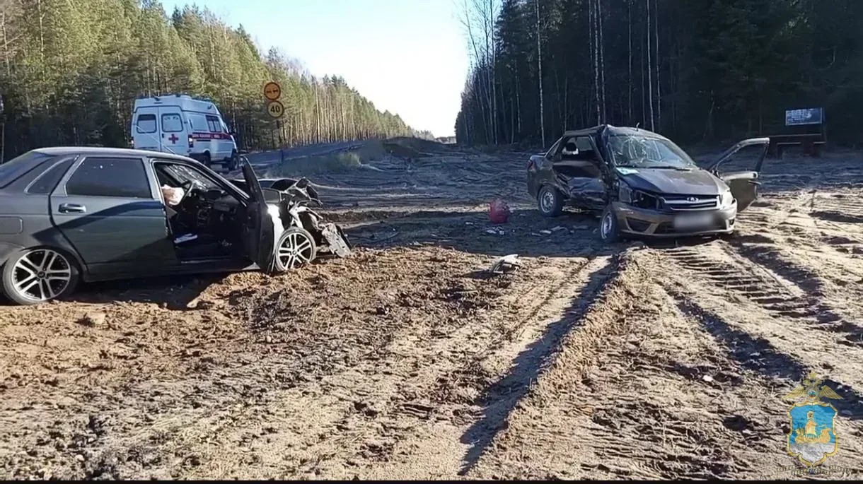 Под Костромой в страшной аварии погибла женщина