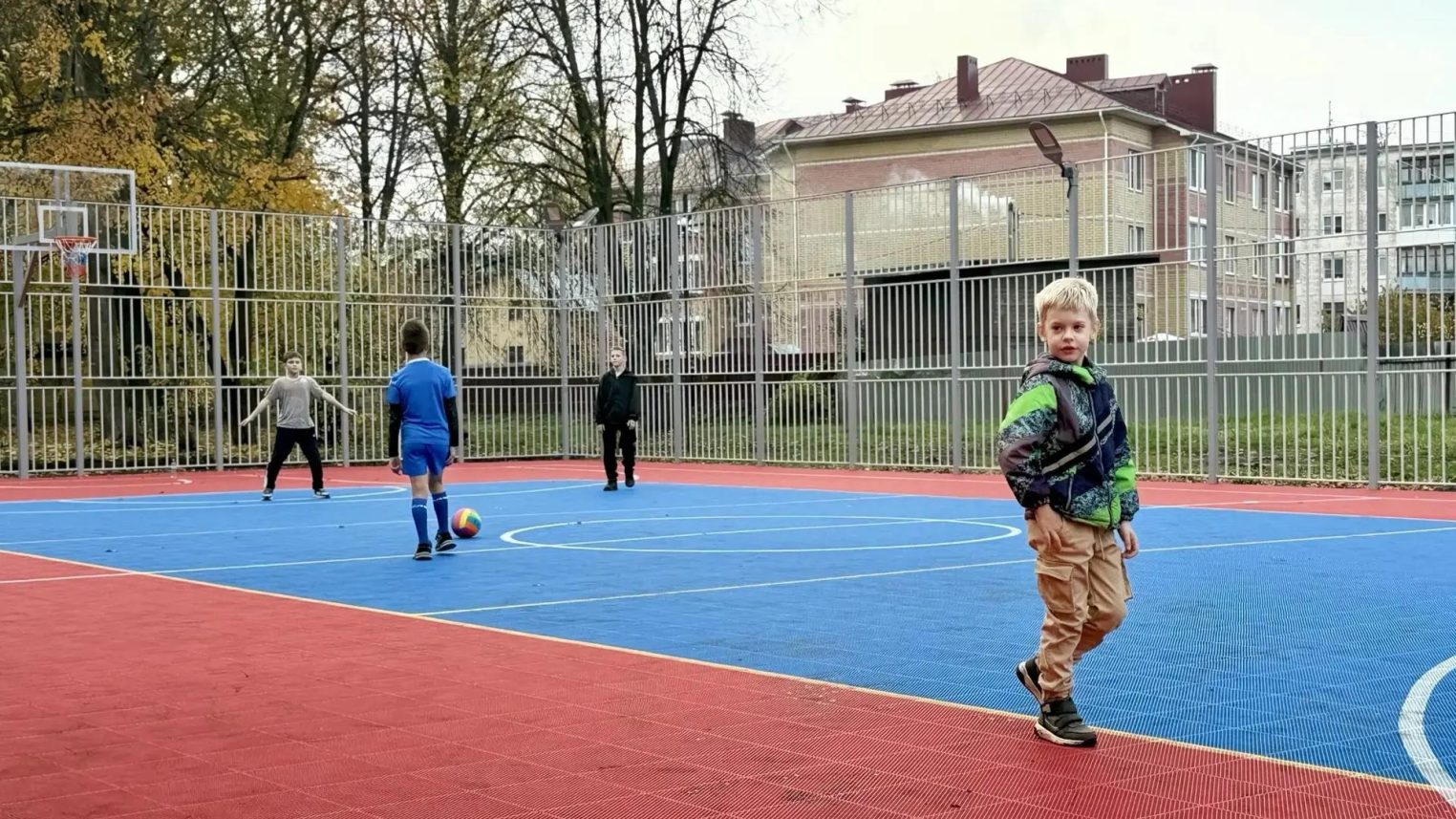 Еще одна умная спортплощадка открылась в Костроме