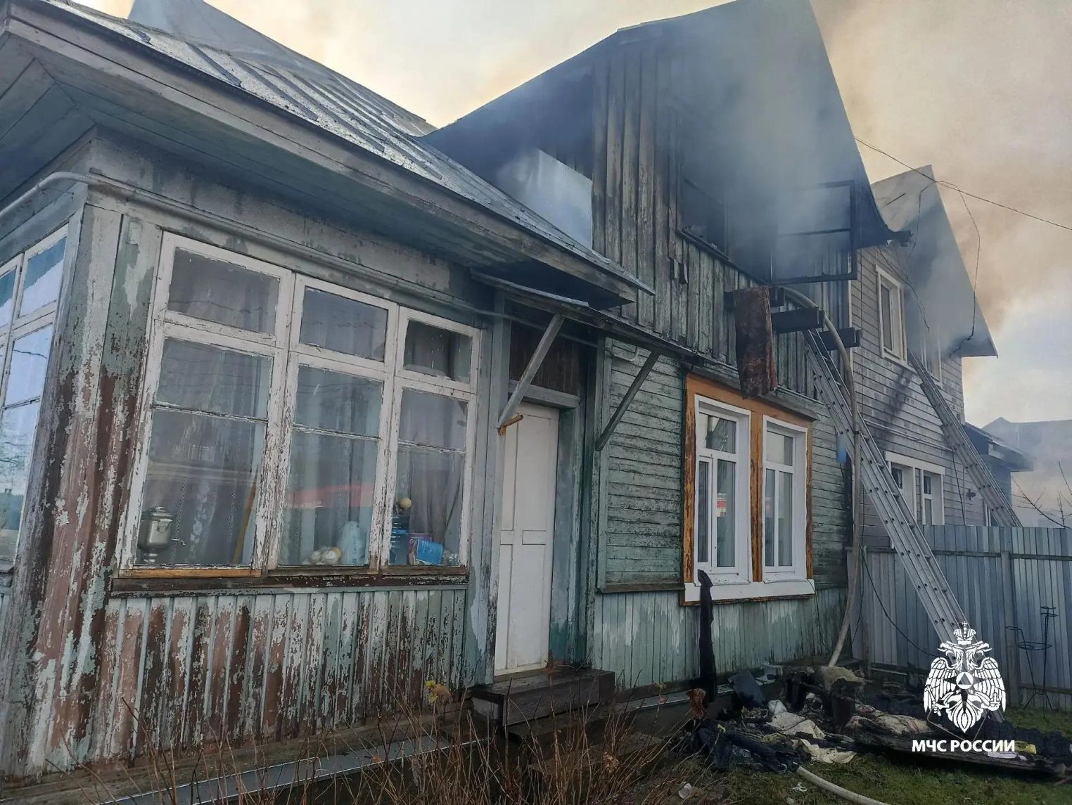 Коротыш устроил пожар в доме под Костромой