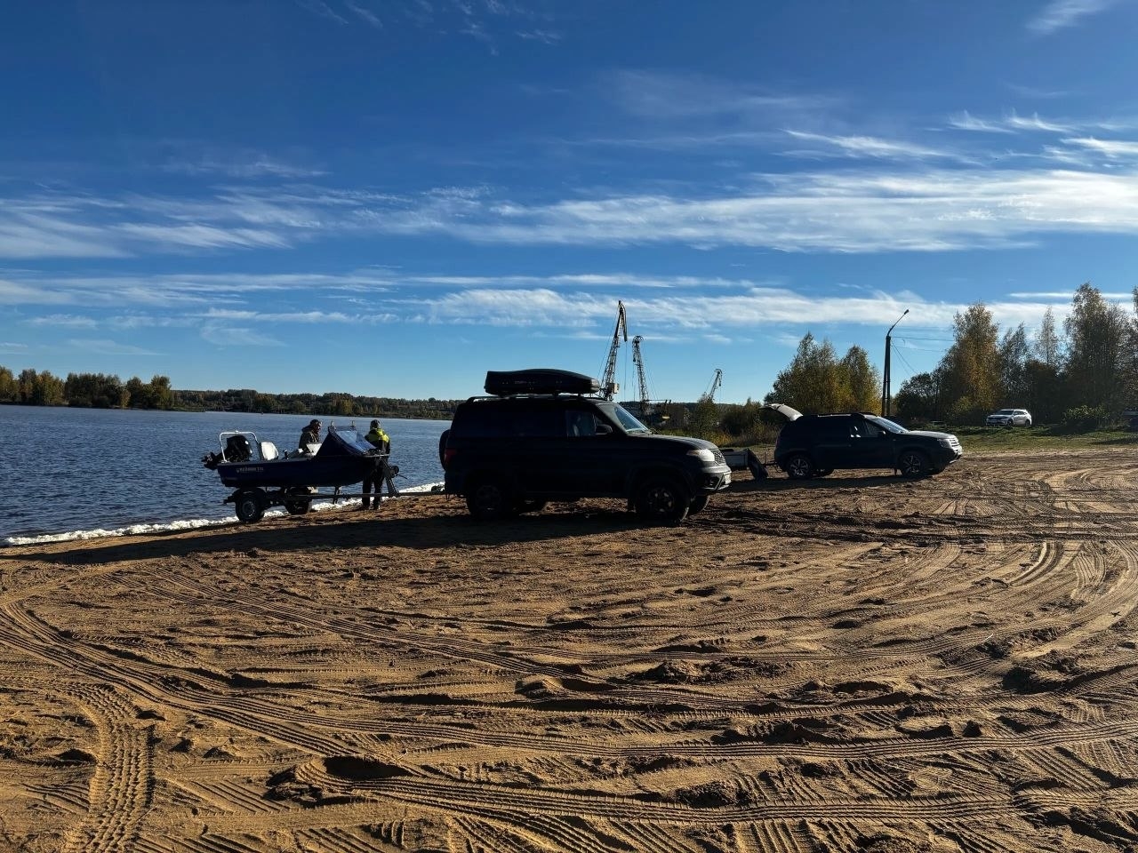 Ивановские водолазы не смогли найти под Костромой пропавшего земляка