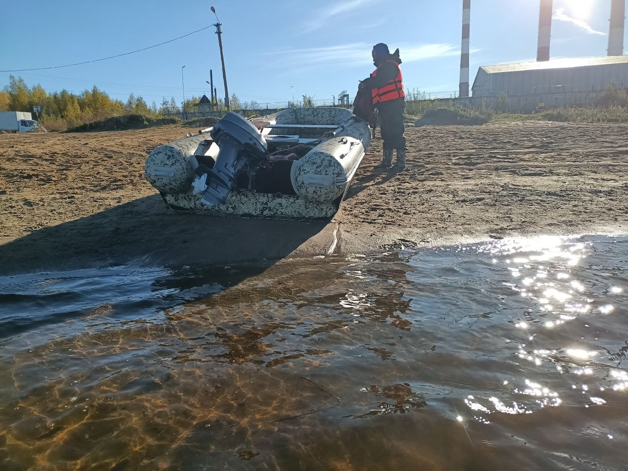 Ивановские водолазы не смогли найти под Костромой пропавшего земляка