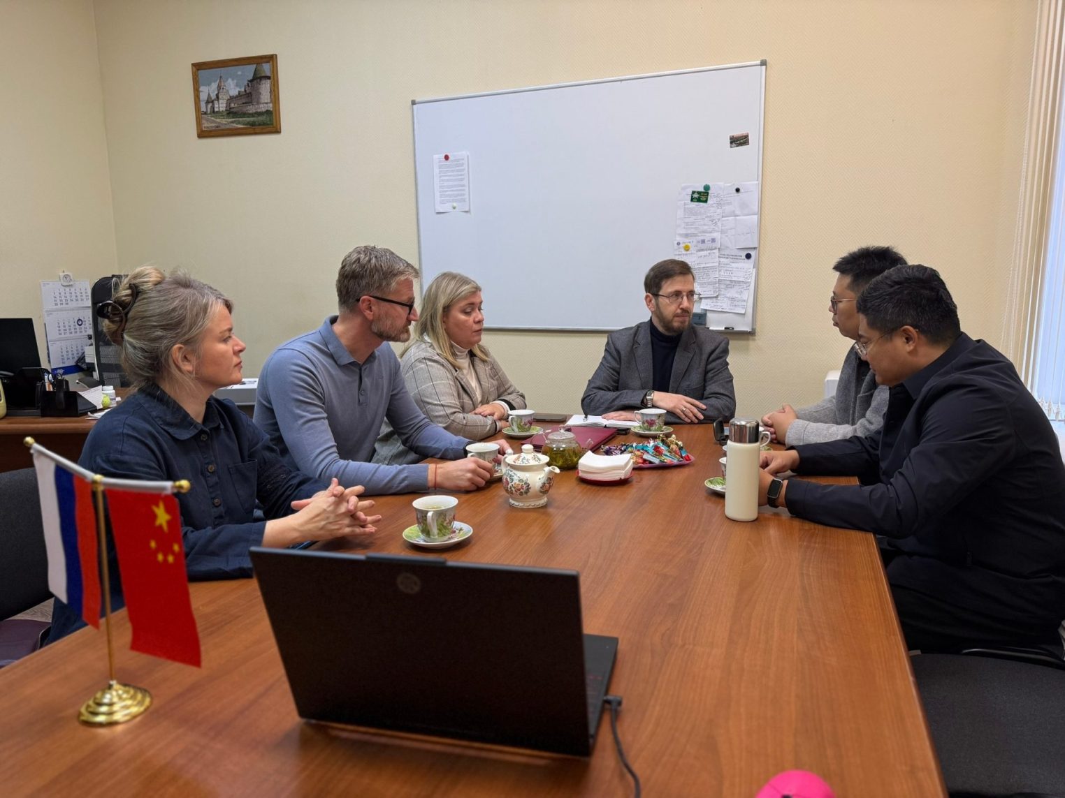 Костромские студенты смогут учиться за границей: КГУ подписал соглашение с китайским училищем
